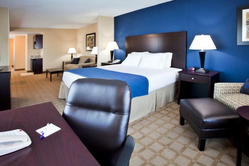 Holiday Inn Express Hotel & Suites Fort Pierce West Экстерьер фото